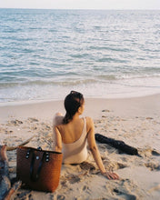 Load image into Gallery viewer, Olympus Superzoom 140S