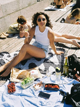 Load image into Gallery viewer, Konica Z up 130e