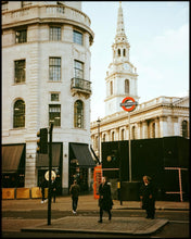 Load image into Gallery viewer, Olympus Superzoom 800