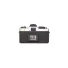 Load image into Gallery viewer, Minolta X-70 w/ 50mm f2 lens