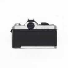 Load image into Gallery viewer, Nikkormat FT2 w/ 55mm lens