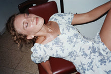 Load image into Gallery viewer, Minolta Riva Zoom 160