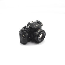 Load image into Gallery viewer, Ricoh KR5 Super II w/ 50mm f2.0
