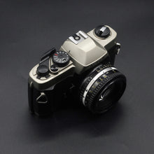 Load image into Gallery viewer, Nikon FM10 w/50mm f1.8
