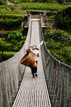 Load image into Gallery viewer, Samsung DV300F [Digital Camera]
