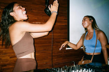 Load image into Gallery viewer, Minolta Freedom Zoom 150
