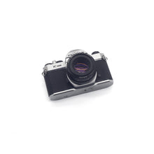 Load image into Gallery viewer, Pentax K1000 w/ 50mm F2.0 lens
