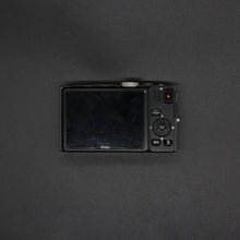 Load image into Gallery viewer, Nikon Coolpix S8200 [digital camera]
